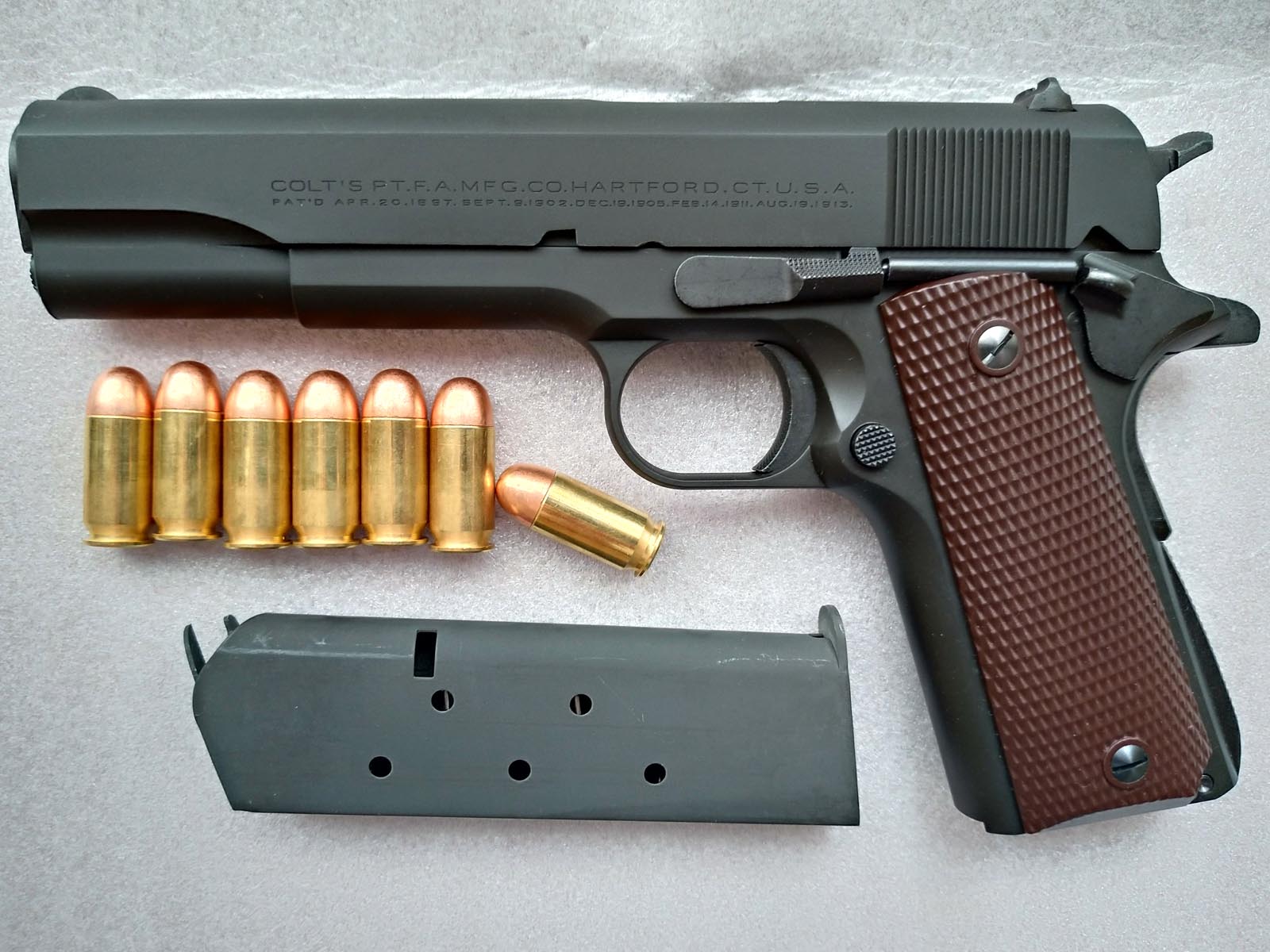 CAWコルトガバメントM1911A1ダミーカートモデル - トイガン