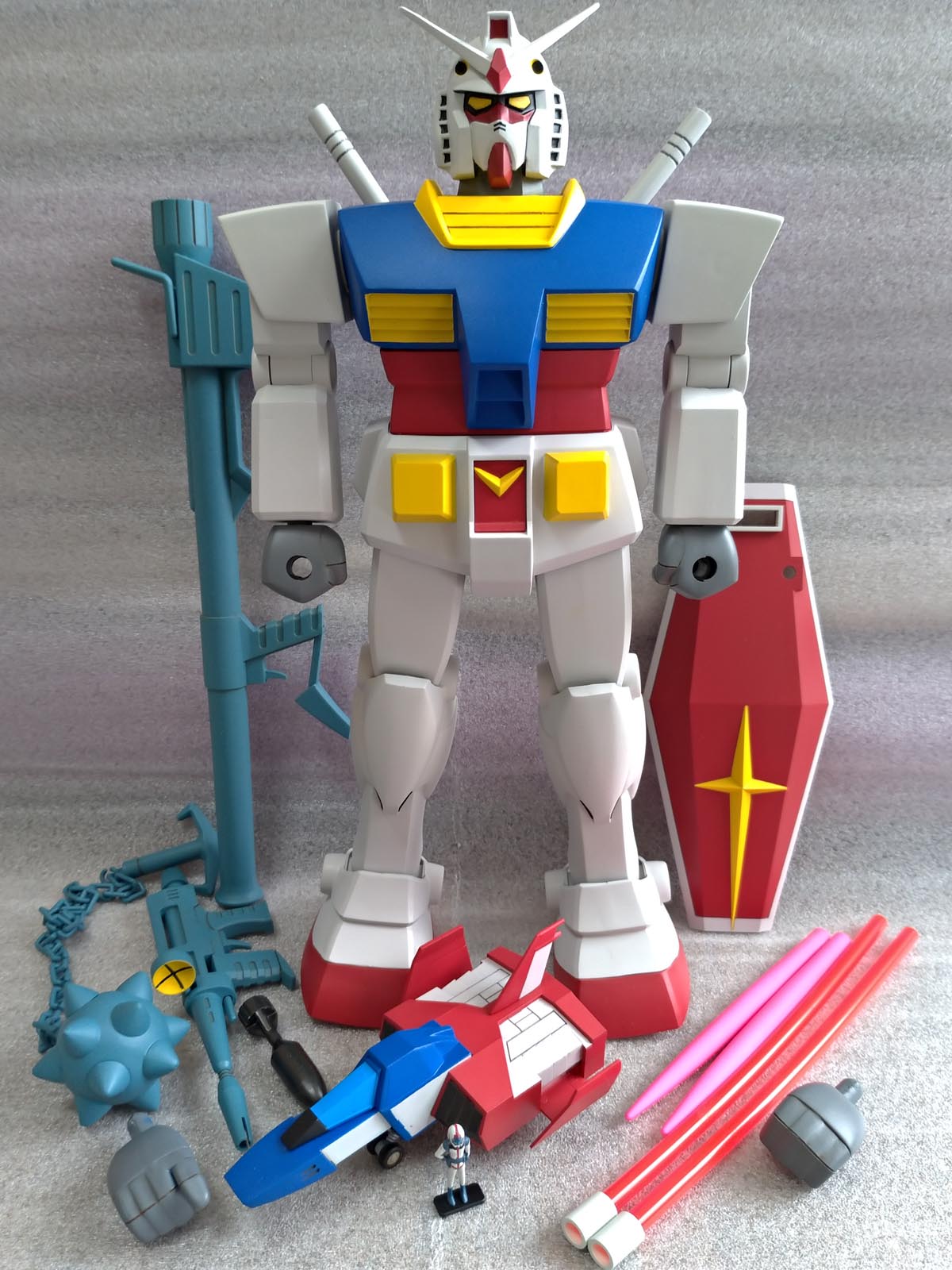 1/100 RX-78ガンダム(旧キット)(改修塗装済み完成品) - プラモデル